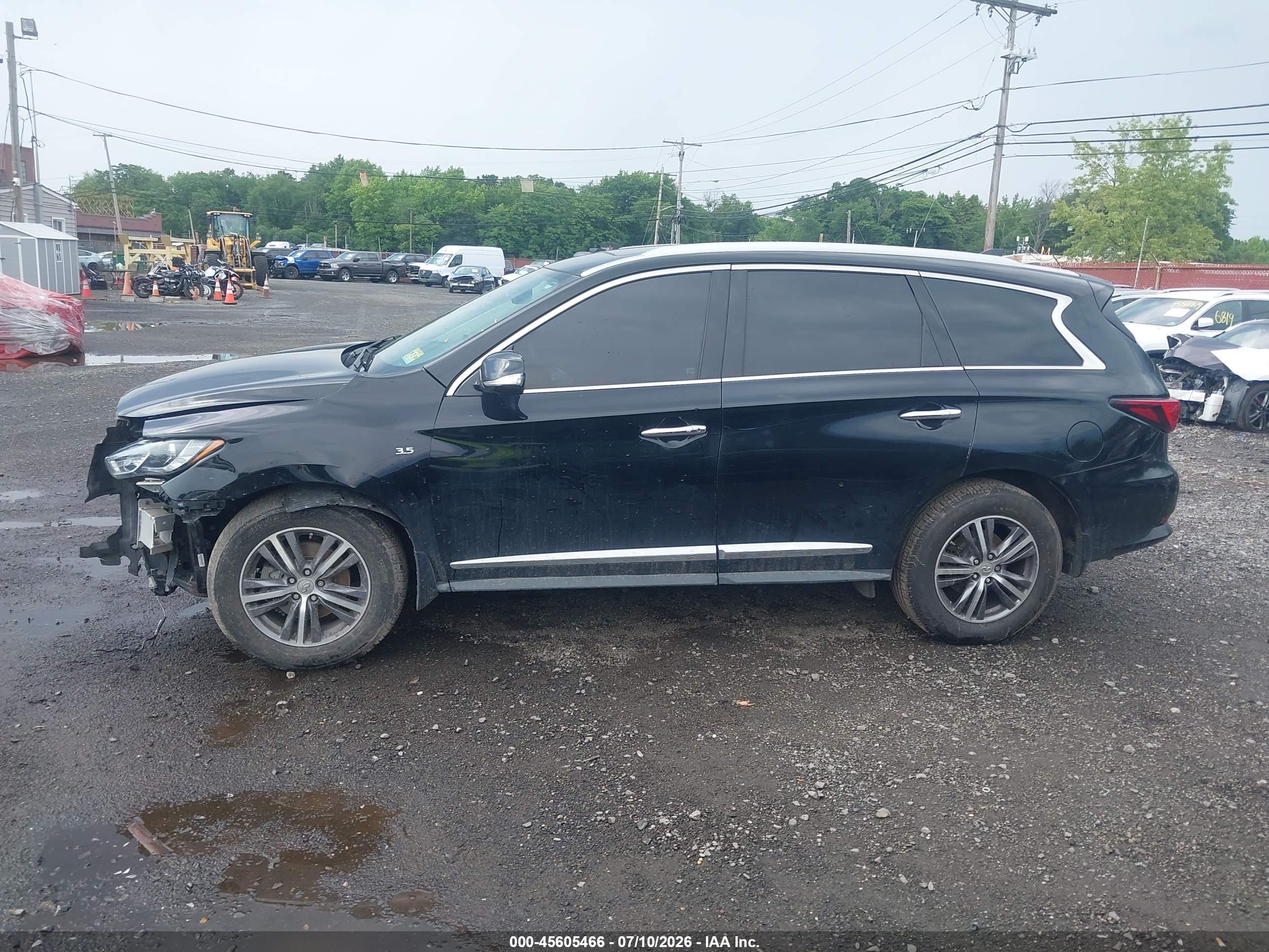 2019 INFINITI QX60 LUXE