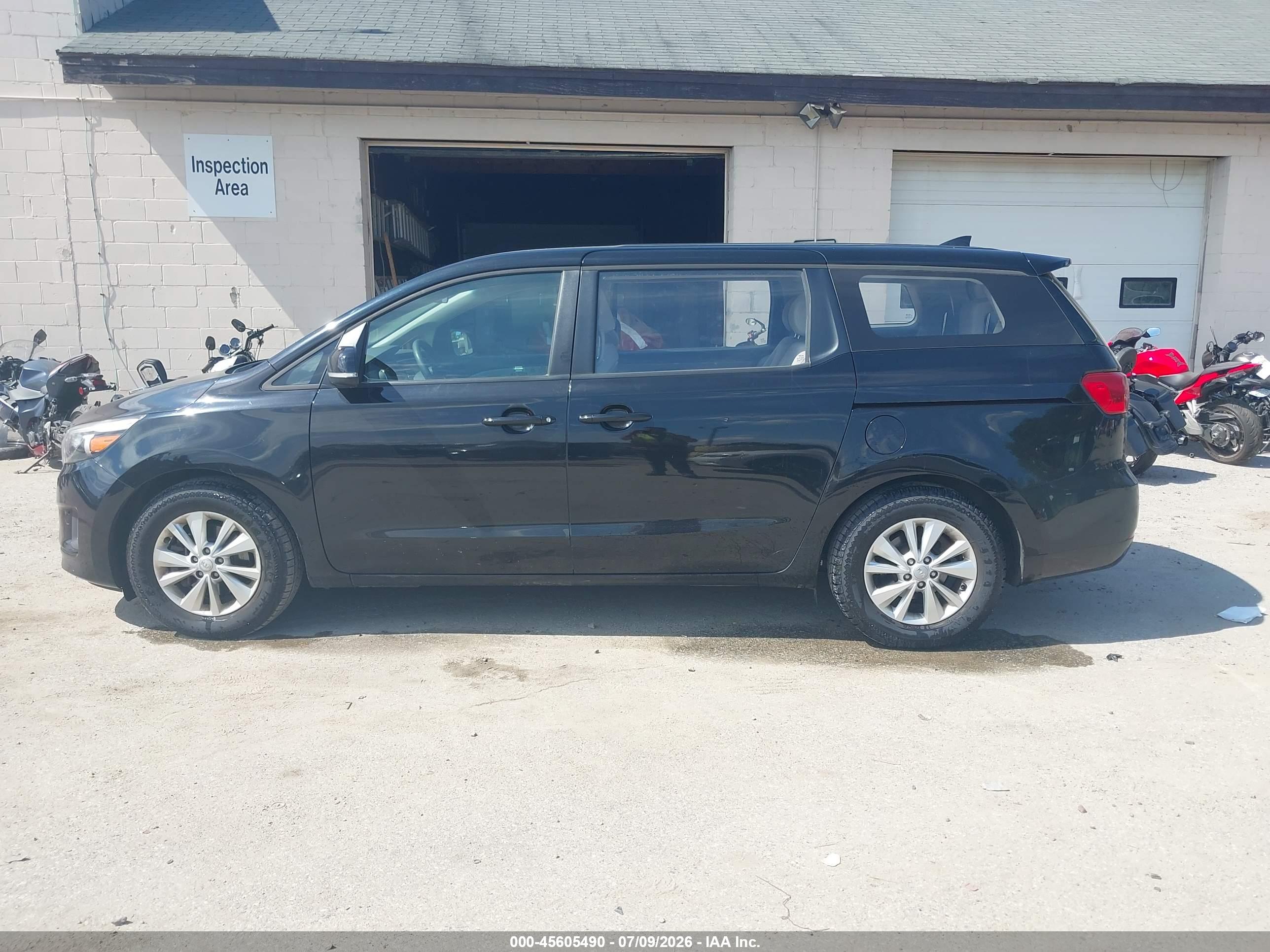 2018 KIA SEDONA L