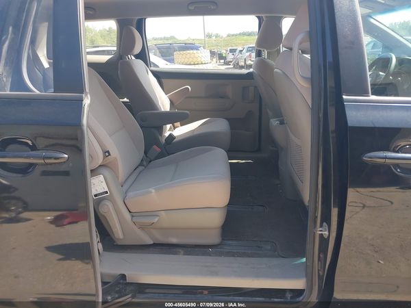 2018 KIA SEDONA L