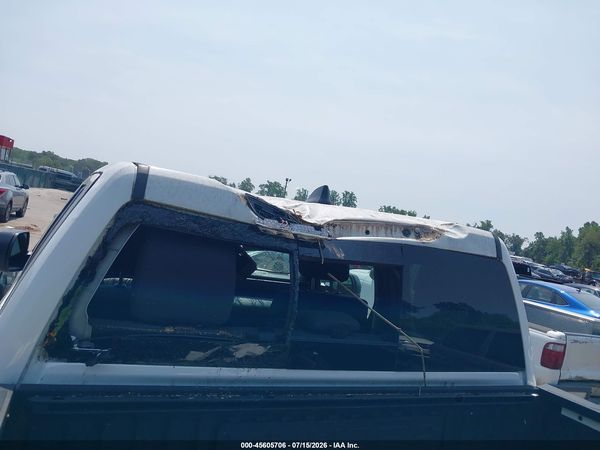2022 TOYOTA TUNDRA SR — I152