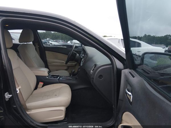 2014 DODGE CHARGER SE