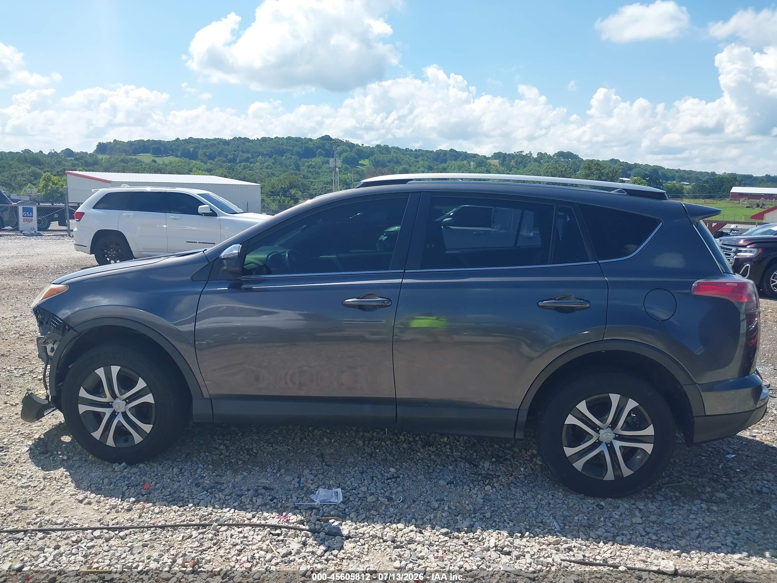 2016 TOYOTA RAV4 LE