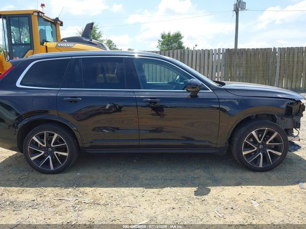2022 VOLVO XC90 T6 MOMENTUM 7 PASSENGER