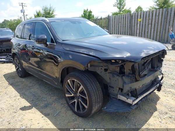 2022 VOLVO XC90 T6 MOMENTUM 7 PASSENGER