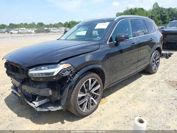 2022 VOLVO XC90 T6 MOMENTUM 7 PASSENGER