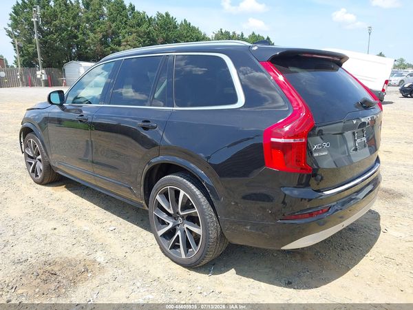 2022 VOLVO XC90 T6 MOMENTUM 7 PASSENGER