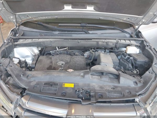 2019 TOYOTA HIGHLANDER LIMITED