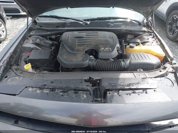 2015 DODGE CHALLENGER SXT PLUS OR R/T