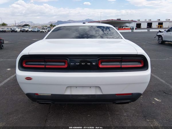 2015 DODGE CHALLENGER SXT