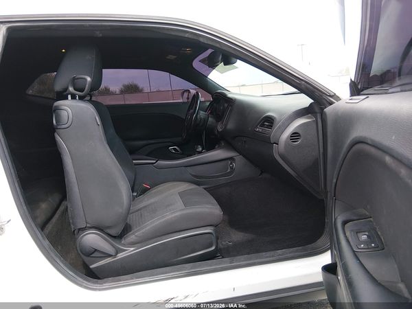 2015 DODGE CHALLENGER SXT