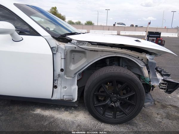 2015 DODGE CHALLENGER SXT