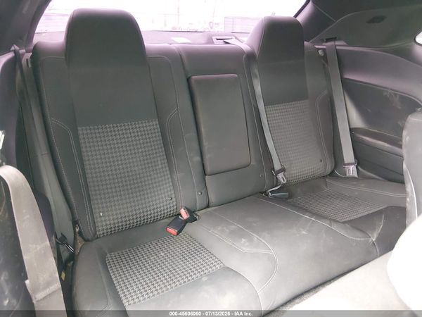2015 DODGE CHALLENGER SXT