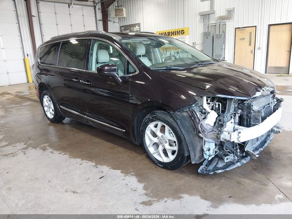 2017 CHRYSLER PACIFICA TOURING-L PLUS — I1
