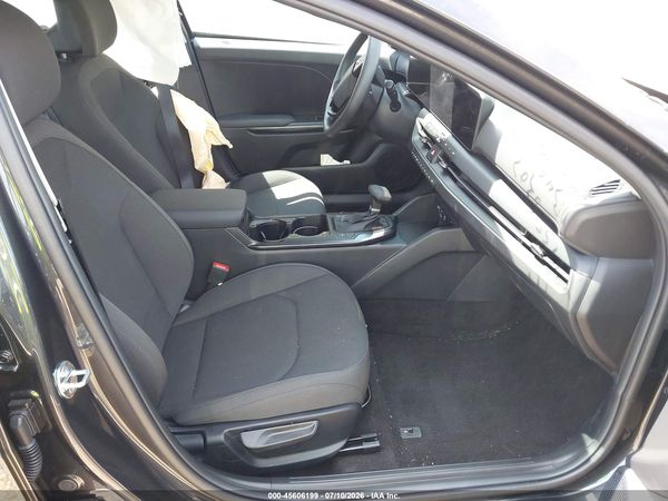 2026 KIA K4 LX