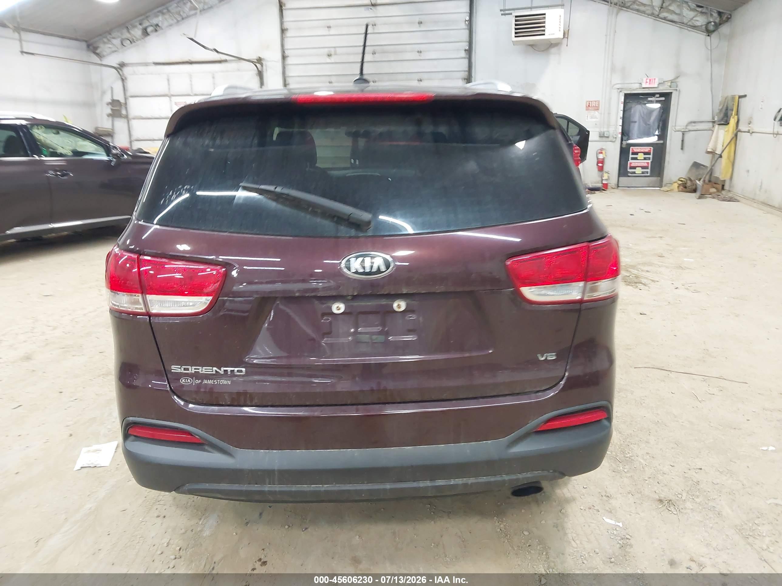 2017 KIA SORENTO L, LX