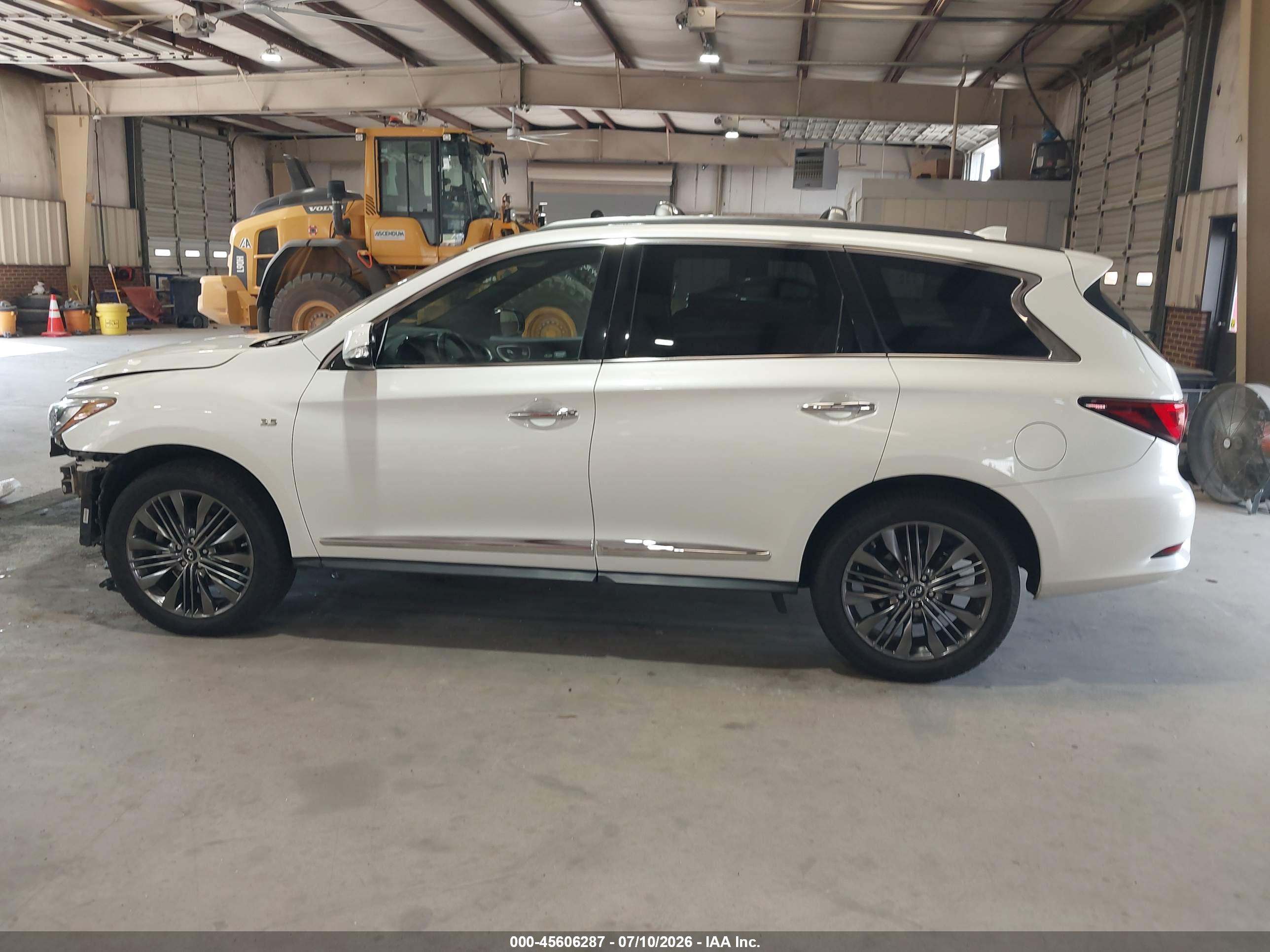 2019 INFINITI QX60 LUXE