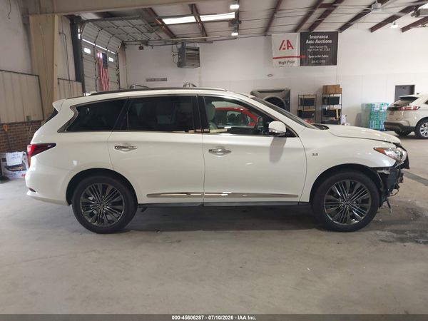 2019 INFINITI QX60 LUXE