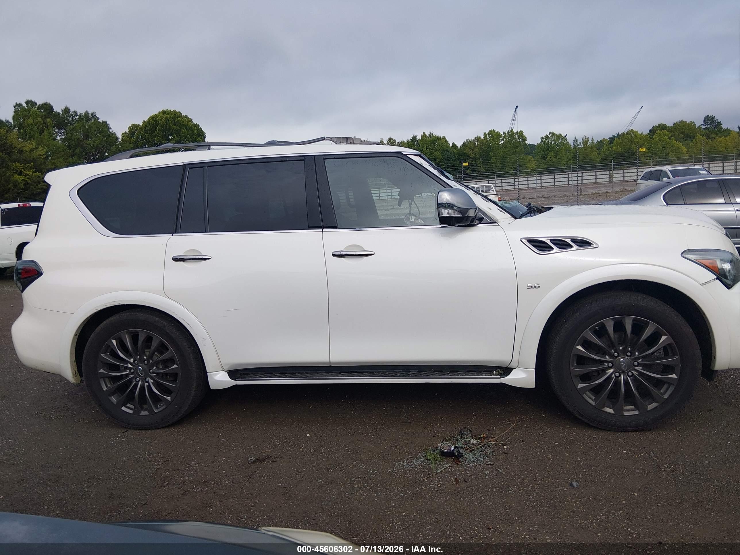 2017 INFINITI QX80