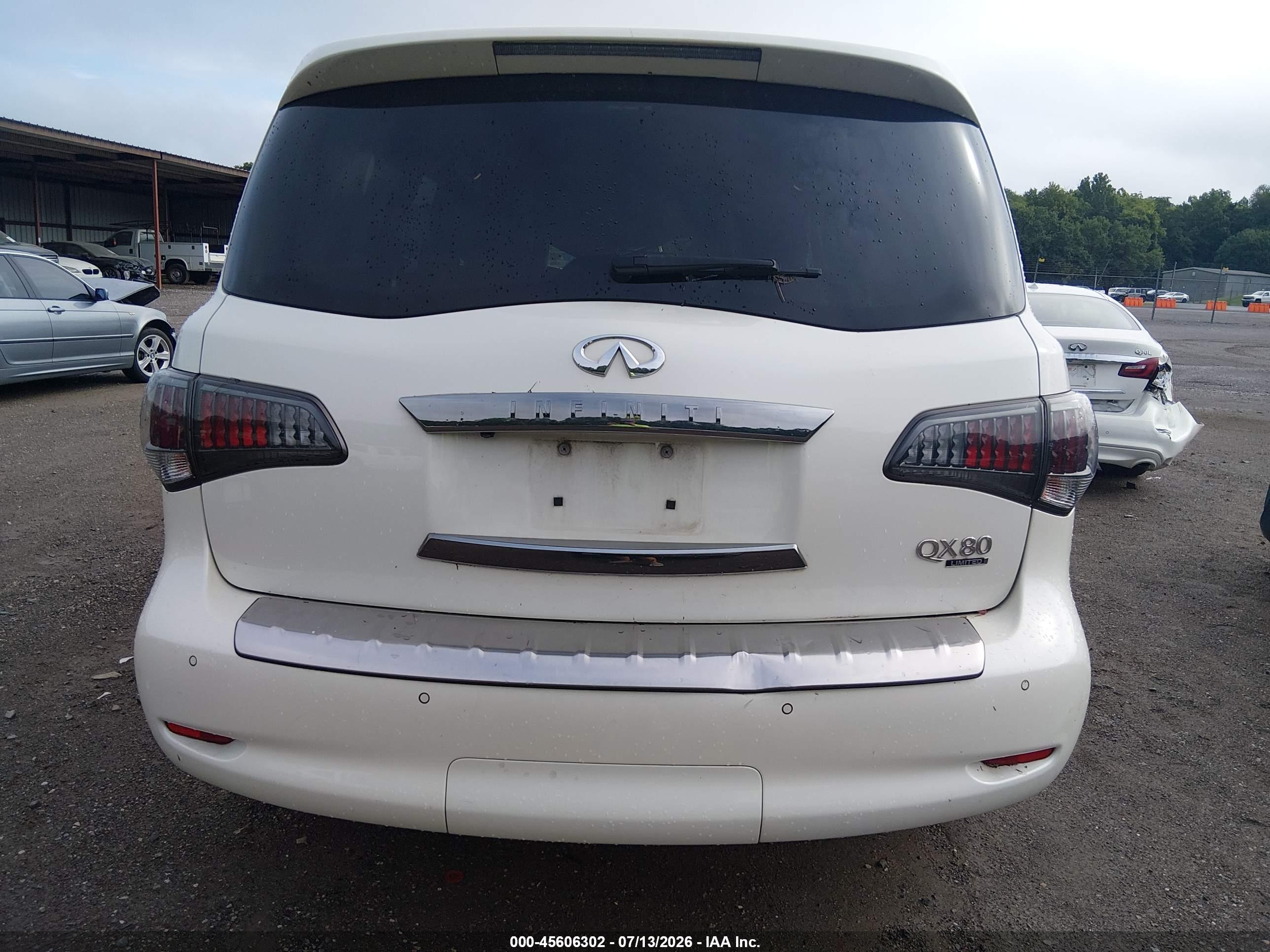 2017 INFINITI QX80