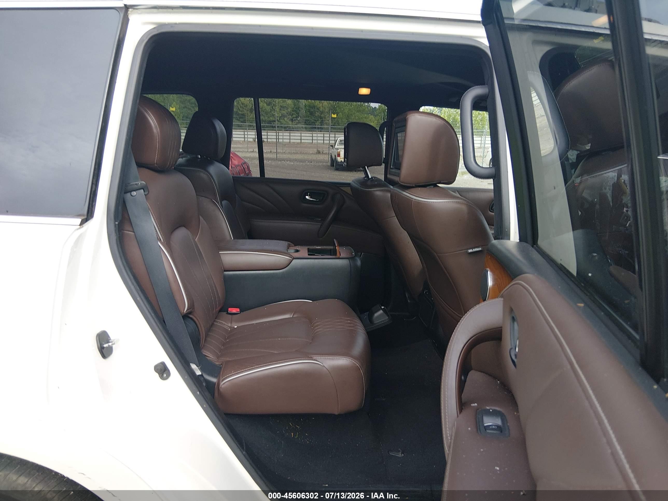2017 INFINITI QX80