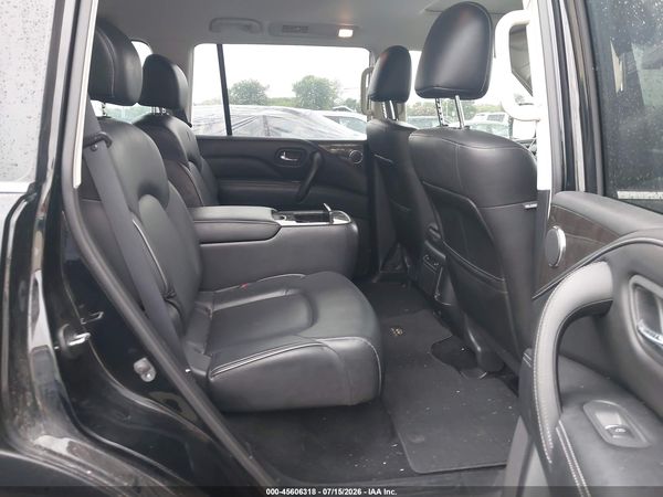 2023 INFINITI QX80 LUXE