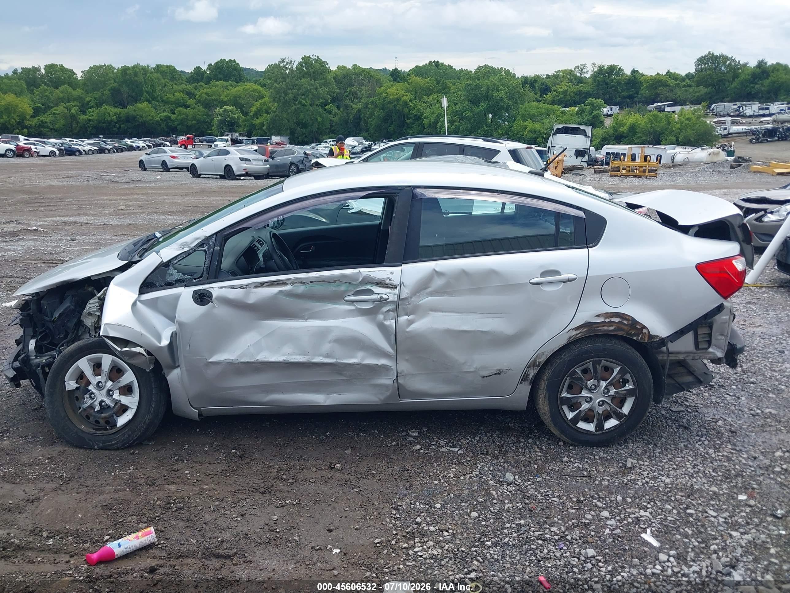 2016 KIA RIO LX