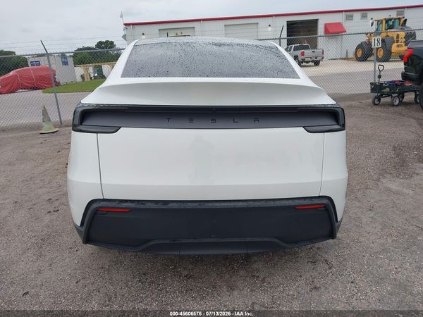 2026 TESLA MODEL Y