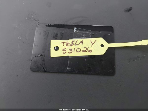 2026 TESLA MODEL Y