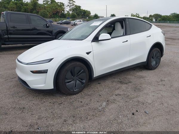 2026 TESLA MODEL Y