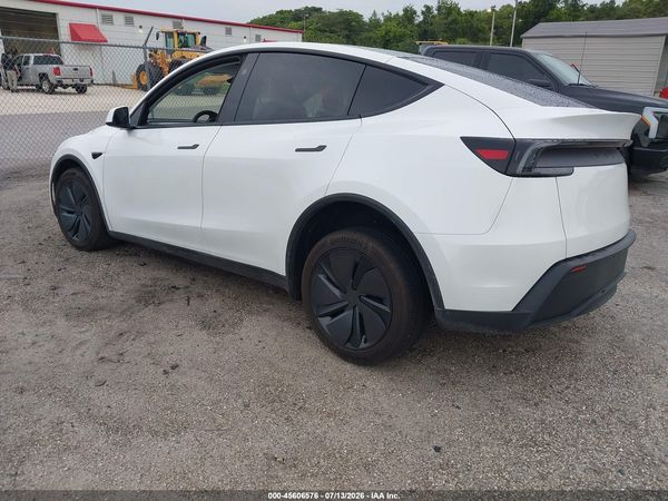2026 TESLA MODEL Y