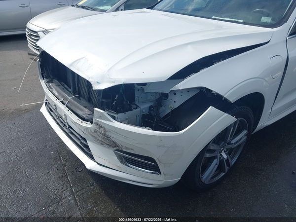 2020 VOLVO XC60 HYBRID T8 MOMENTUM