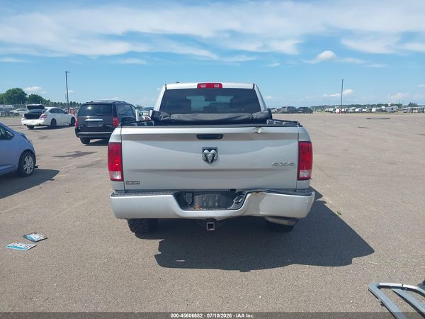 2017 RAM 1500 EXPRESS  4X4 6'4 BOX