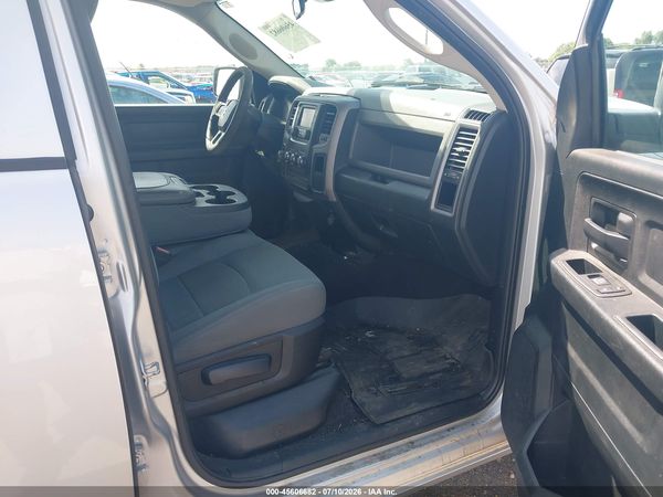 2017 RAM 1500 EXPRESS  4X4 6'4 BOX