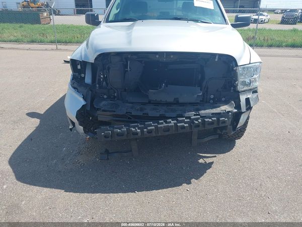 2017 RAM 1500 EXPRESS  4X4 6'4 BOX