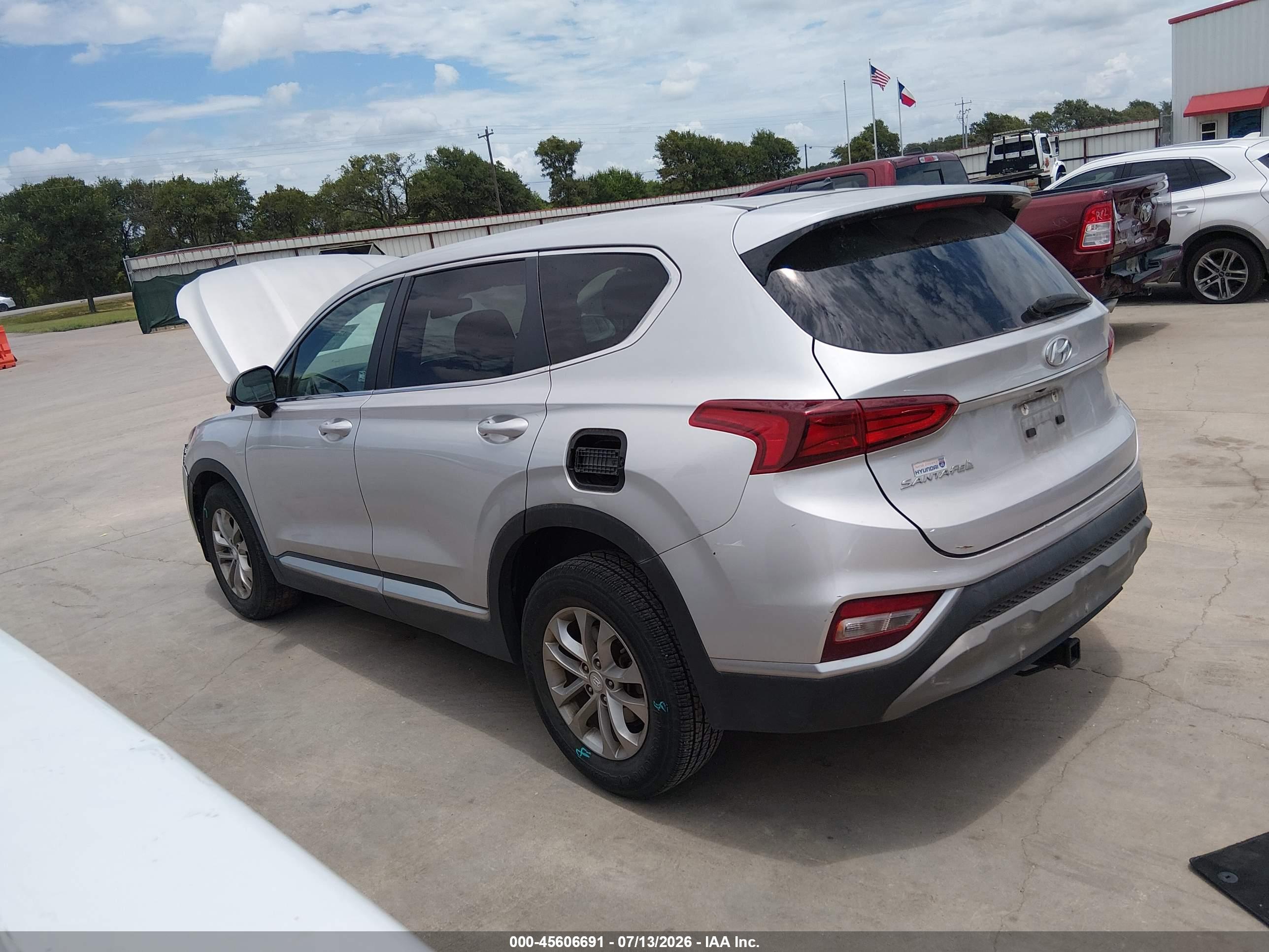 2019 HYUNDAI SANTA FE SE