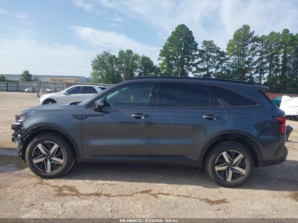 2022 KIA SORENTO S