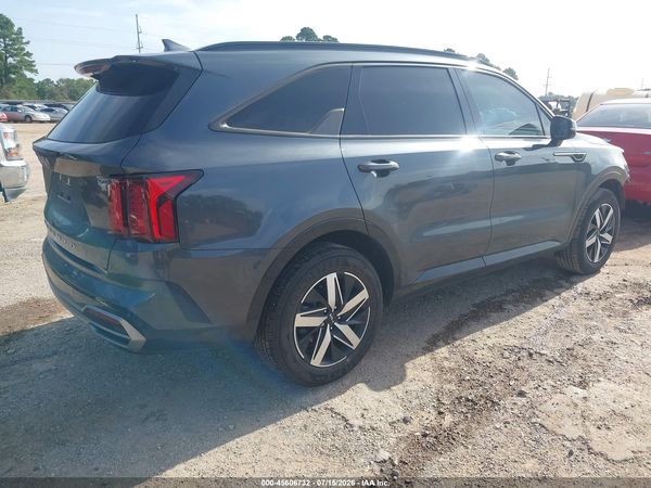 2022 KIA SORENTO S