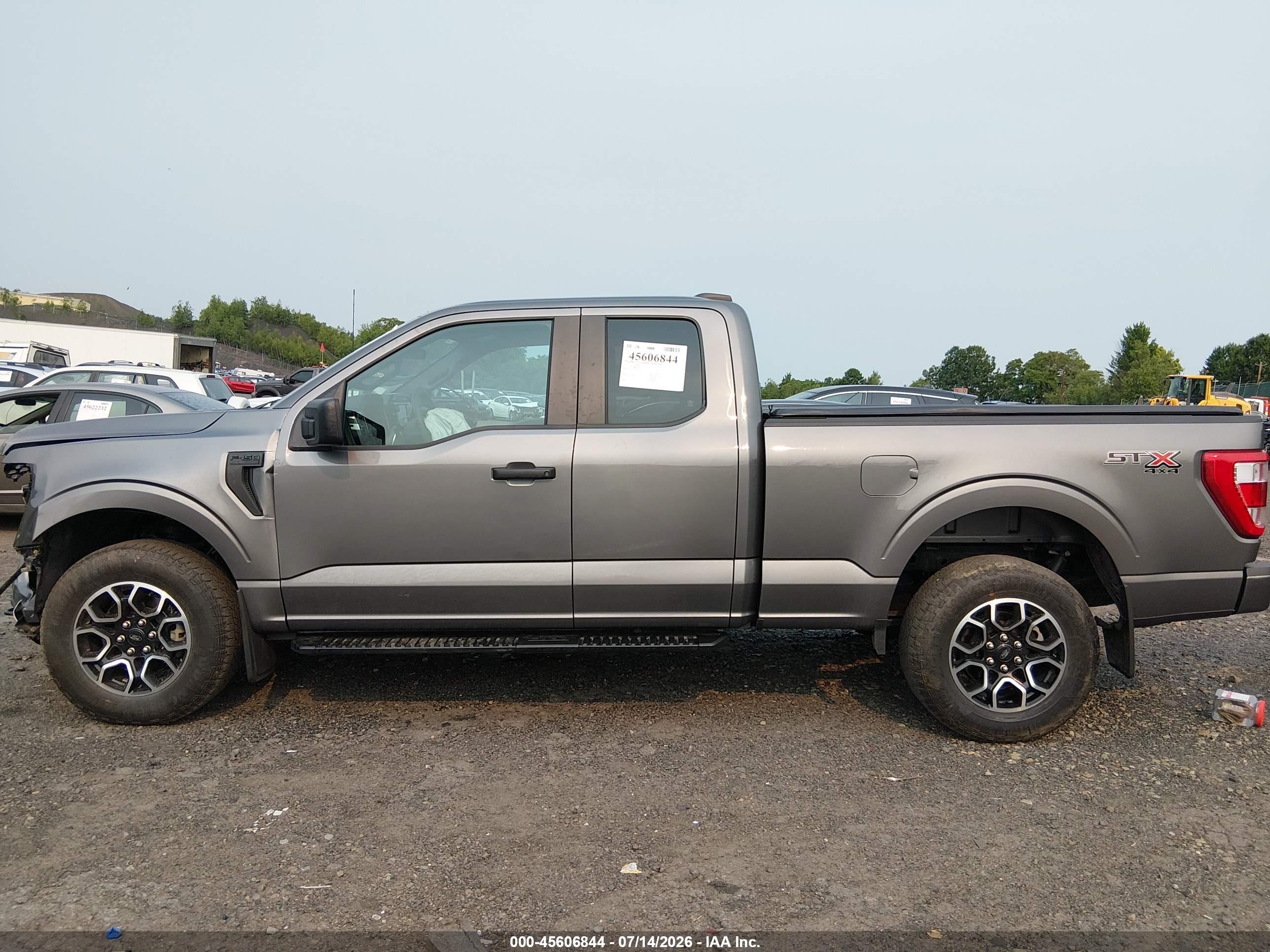 2023 FORD F-150 XL