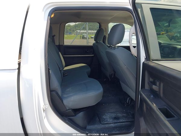 2017 RAM 3500 TRADESMAN  4X4 8' BOX