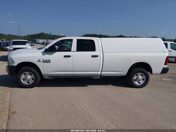 2017 RAM 3500 TRADESMAN  4X4 8' BOX