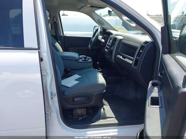 2017 RAM 3500 TRADESMAN  4X4 8' BOX