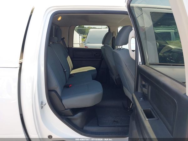 2017 RAM 3500 TRADESMAN  4X4 8' BOX
