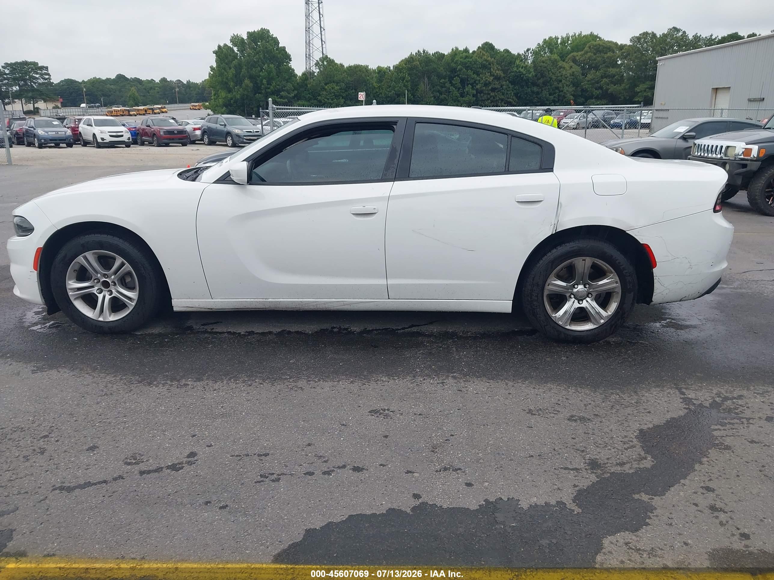 2016 DODGE CHARGER SE