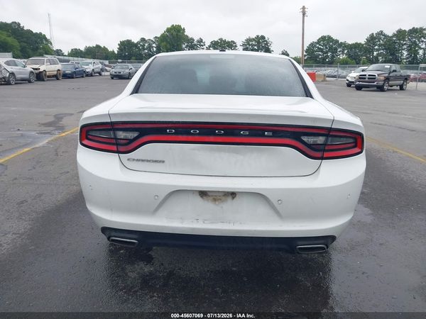 2016 DODGE CHARGER SE