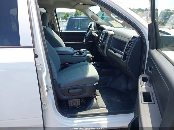 2017 RAM 3500 TRADESMAN  4X4 8' BOX