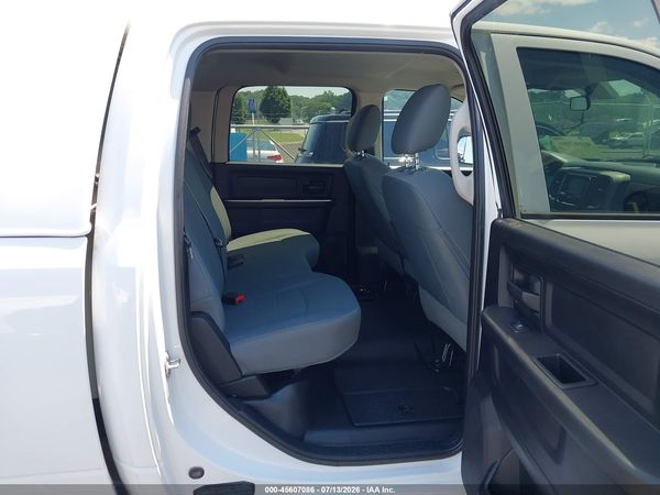 2017 RAM 3500 TRADESMAN  4X4 8' BOX