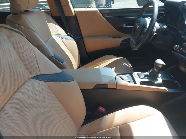 2024 LEXUS ES 300H ULTRA LUXURY