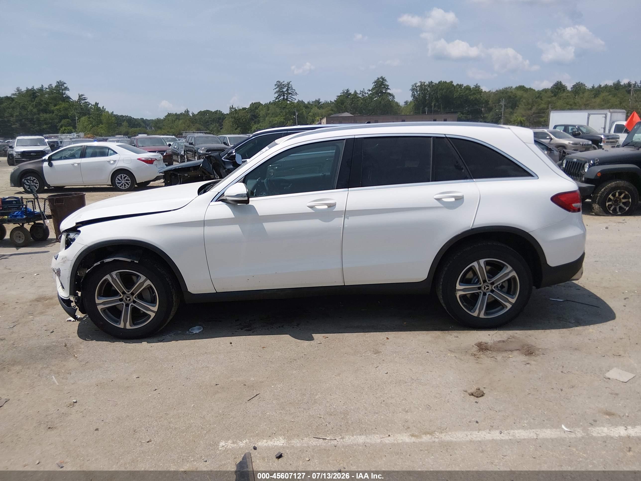 2019 MERCEDES-BENZ GLC 300 4MATIC