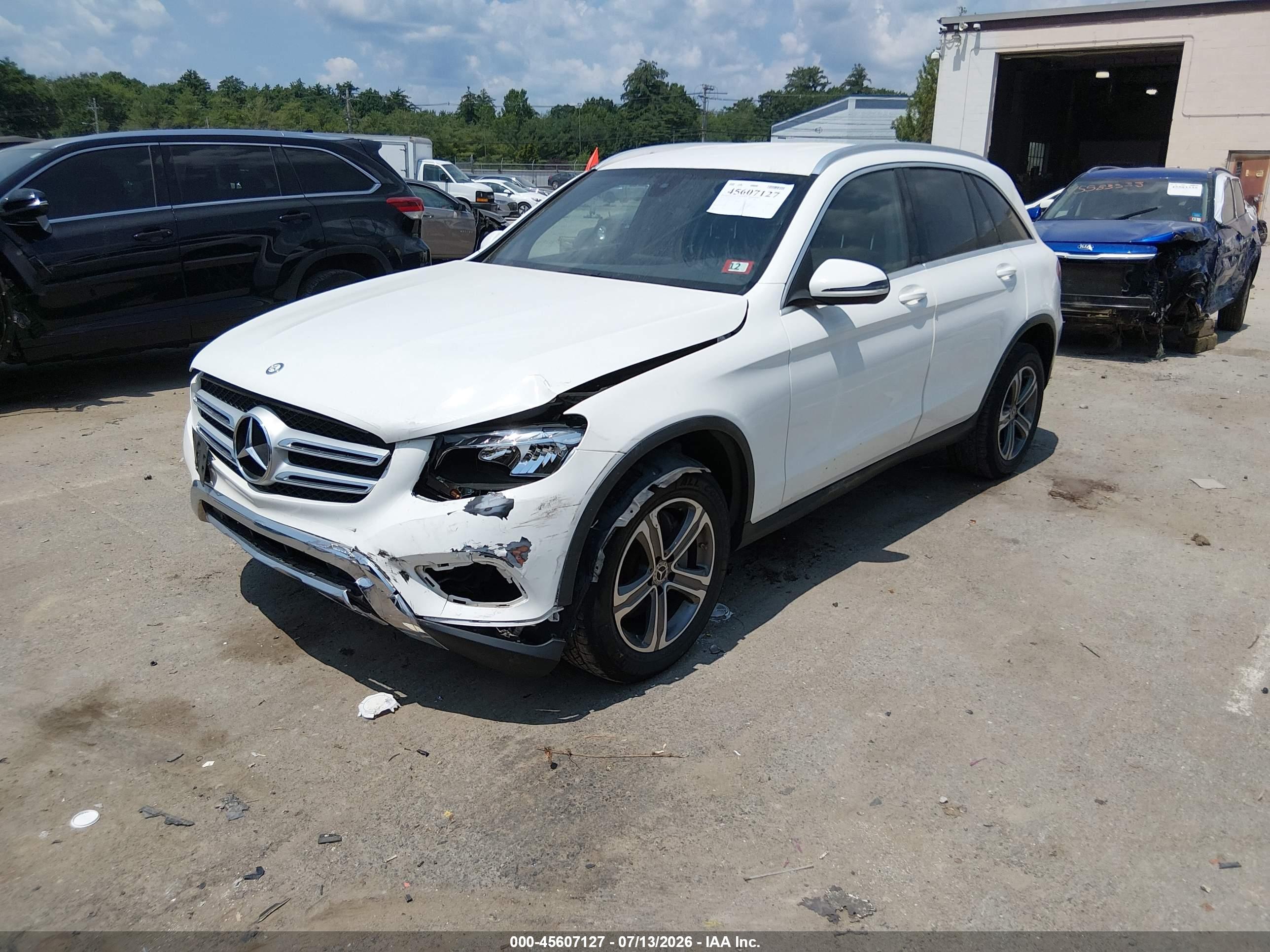 2019 MERCEDES-BENZ GLC 300 4MATIC