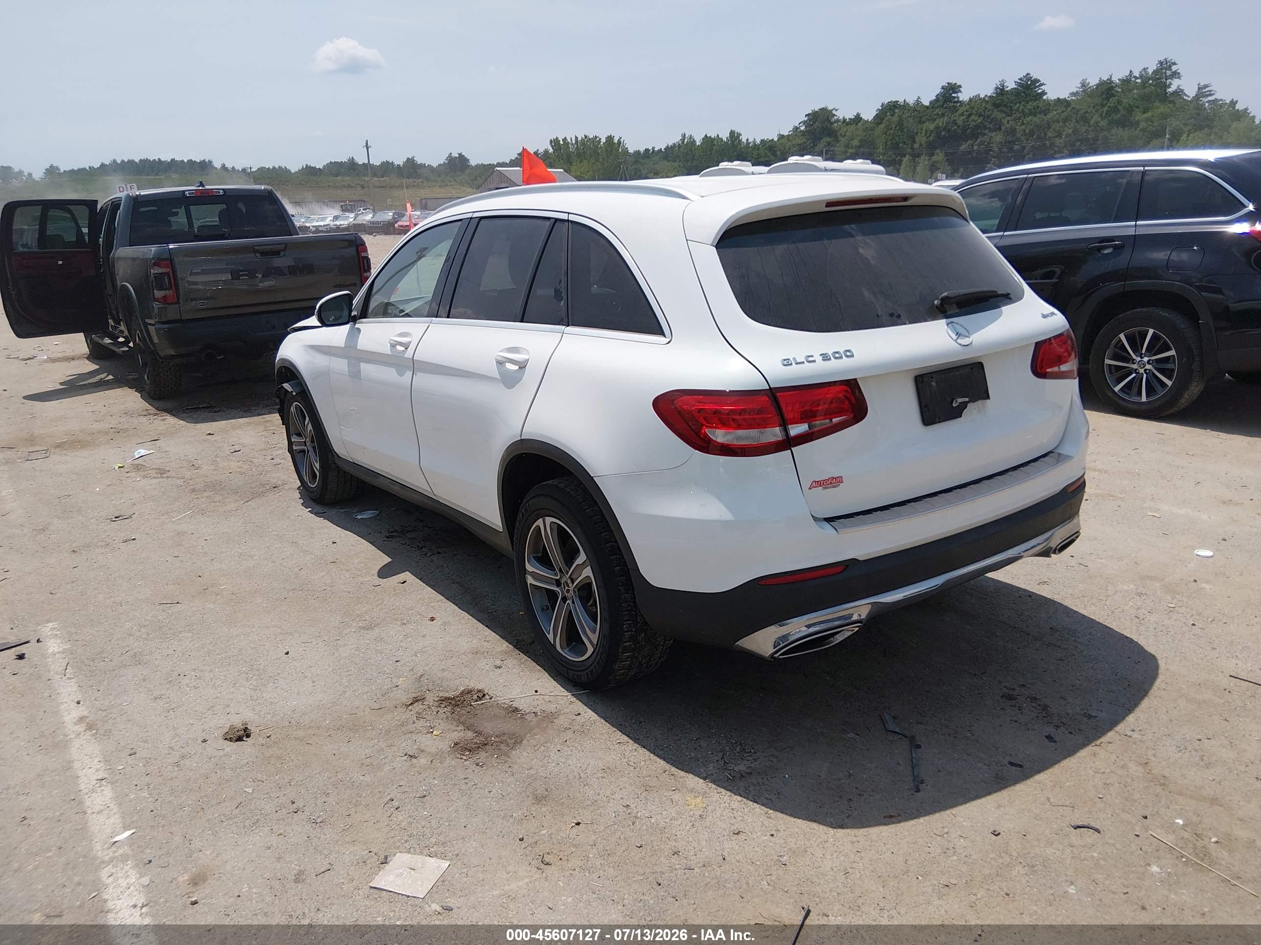 2019 MERCEDES-BENZ GLC 300 4MATIC